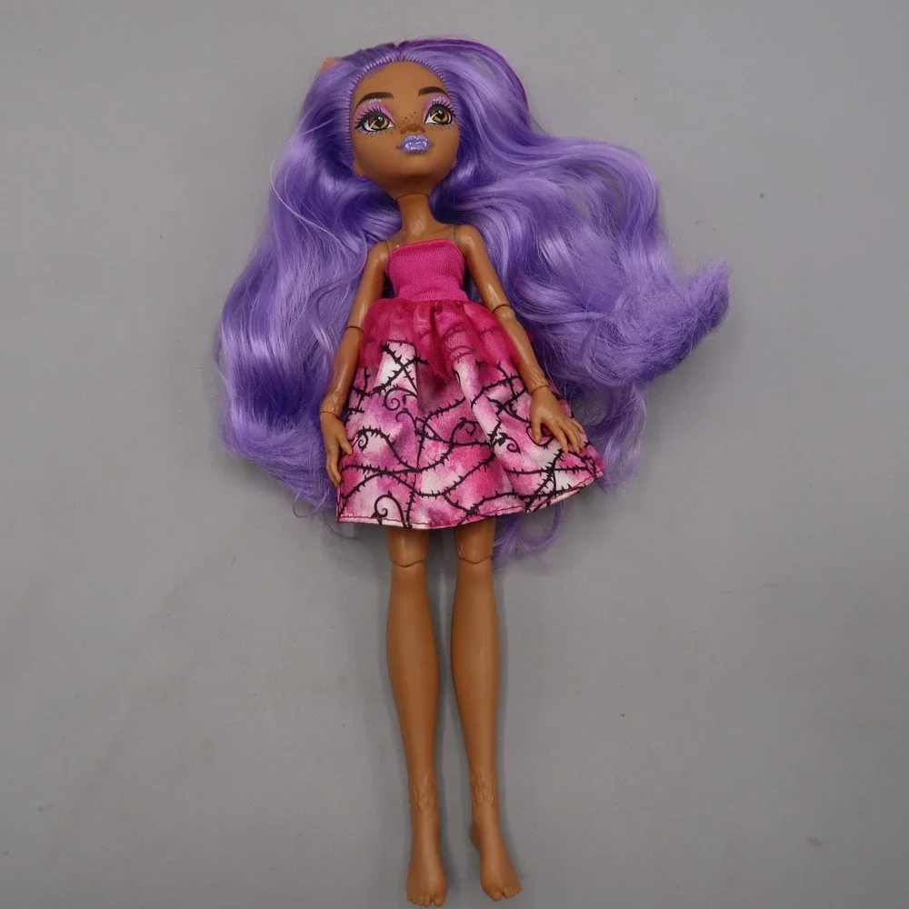 Monster High Skulltimate Secrets Fearidescent Series Clawdeen Wolf Doll 2021